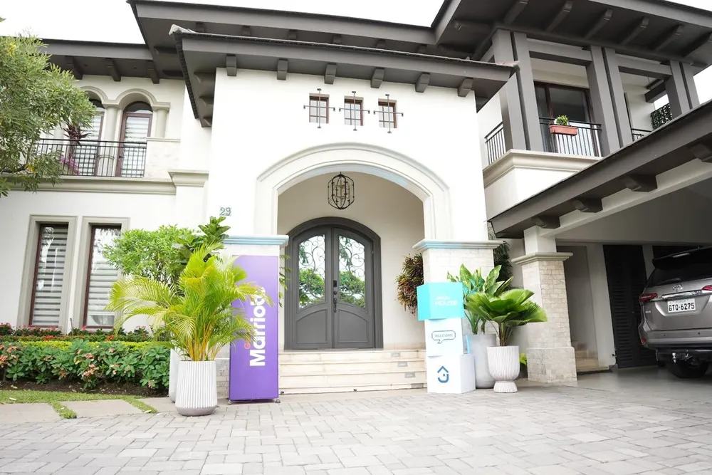 Jelou House, previous edition: The house